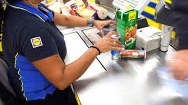 Urge cajero/a para trabajar en un supermercado 1250€/mes