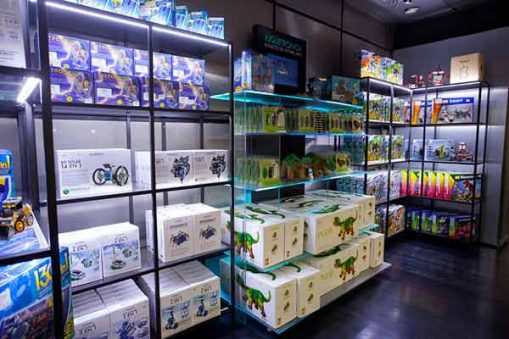 Se necesita dependiente/a para tienda de juguetes 1.250€/m.