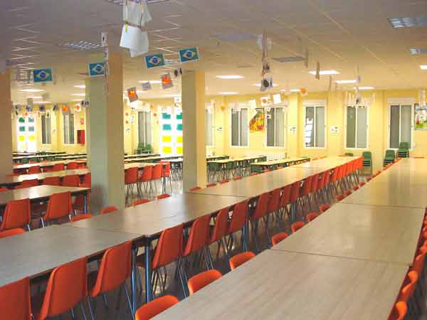 Se necesita limpiadora/o para cocina de centro educativo (15h/s, 470€/mes)