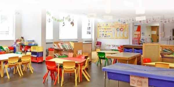 Se requiere la incorporación de limpiadora para colegio