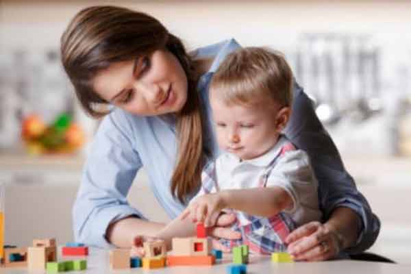 Se necesita canguro para cuidado de niños