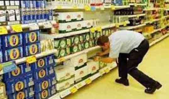 Se requiere cajero/a para trabajar en supermercado 1000 – 1250€/mes