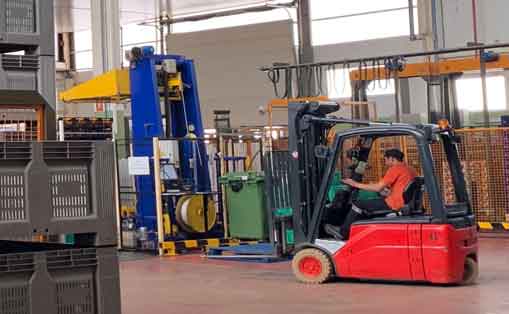 Operarios/as y mozos almacén fabrica alimentación 1.200-1.800€/mes