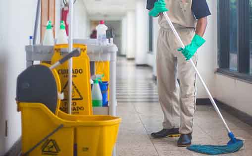 Se requiere limpiador/a para un centro hospitalario 832€/mes