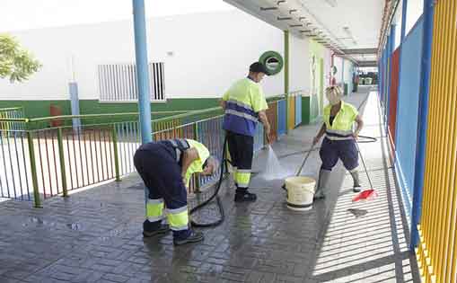 Se necesitan a 10 personas para limpieza de instalaciones