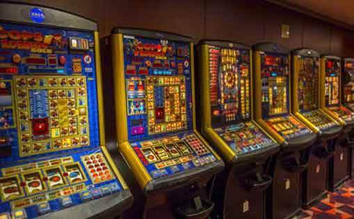 Urge dependiente/a para salón de juegos