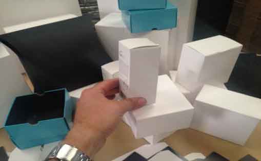 Se necesita peón de montaje para trabajar en la producción de cajas de cartón 1.500-1.800€/mes
