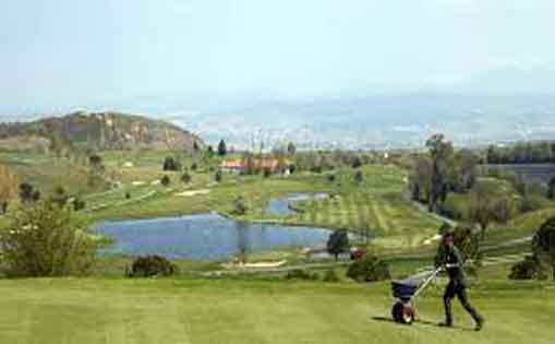 Se necesita jardinero/a para Golf Resort 40h/s