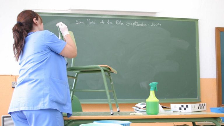 Se necesita limpiador/a para colegio 900-1.200€/mes