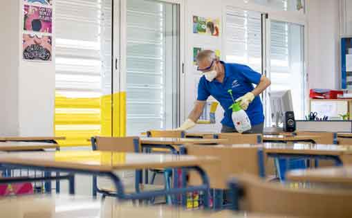 Se necesita 15 personas para limpieza de colegio 1.000€/mes