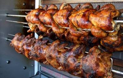 Trabajador asador de pollos 900-1.200€/mes