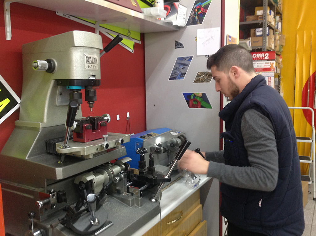 Duplicado de llaves y vendedor de cerradura