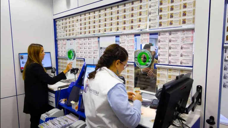 Se necesita dependiente/a para administración de loterías